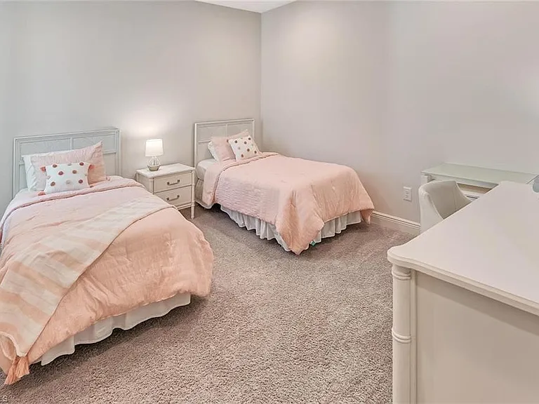 6960 Avalon Cir #807 — Photo 16