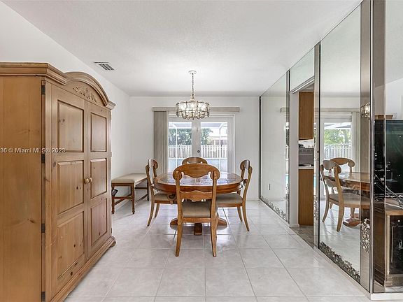 5th image of 8746 N Bermuda Dr