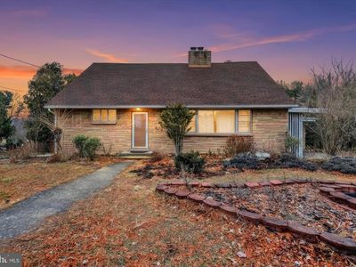 5020 Sunset Dr, Harrisburg, PA, 17112