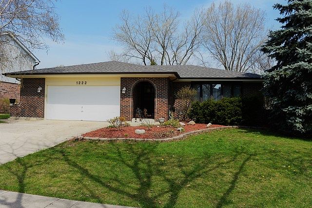 1st image of 1222 Meadowwood Ave