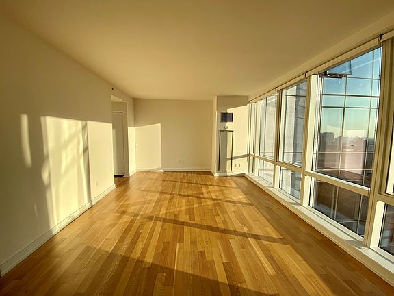 4th image of 885 6th Ave APT 30J