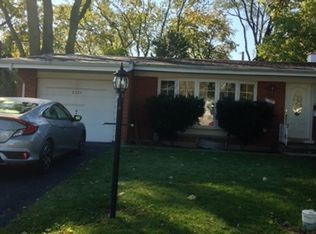 7337 Palma Ln, Morton Grove, IL 60053