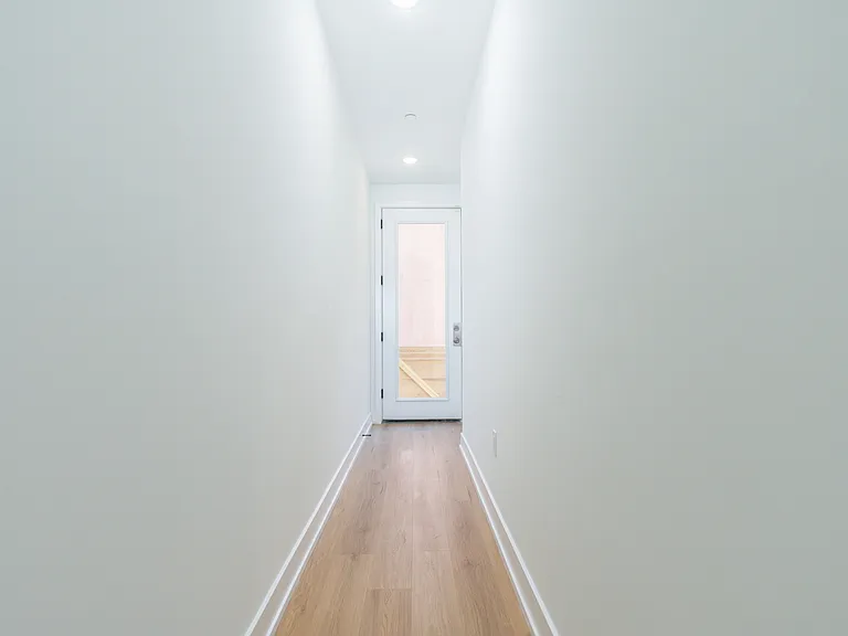 737 N 42nd St #1 — Photo 8