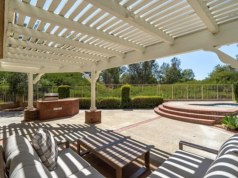 23621 Dunsmore Ln — Photo 28
