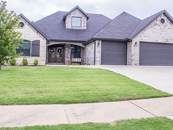 2nd image of 2316 SW Clover Ct