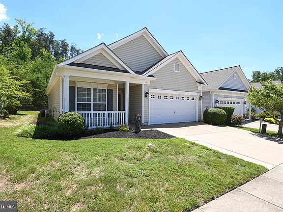 3rd image of 191 Smithfield Way