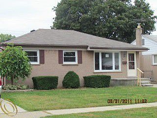 1st image of 32455 Avondale St