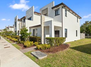 20655 NE 7th Pl, Miami, FL 33179