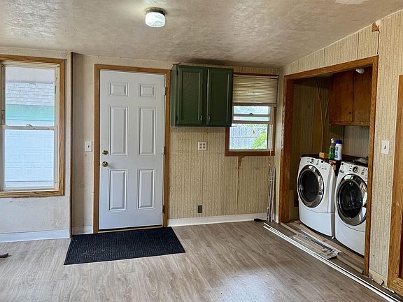 8th image of 2100 PRAIRIE STREET