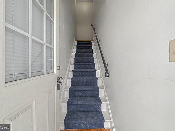 4th image of 3505 Bay Ave