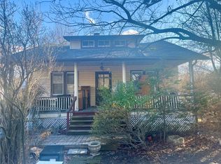 88 W Eckerson Rd, Spring Valley, NY 10977