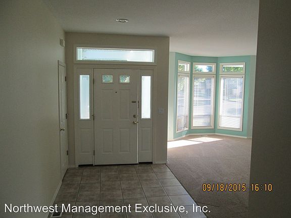 2nd image of 17700 NE 27th St