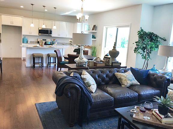 7th image of this home