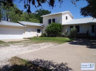 604 Lazy Ln, San Marcos, TX 78666
