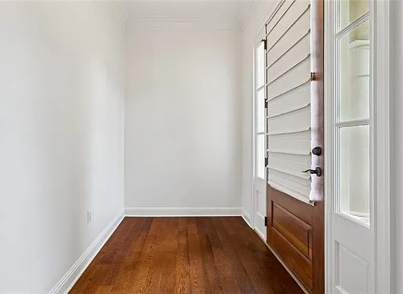 3 bed, 2.0 bath, 2261 sqft, $3,000 — Photo 3