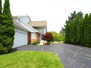 5732 Manchester Dr, Gurnee, IL 60031