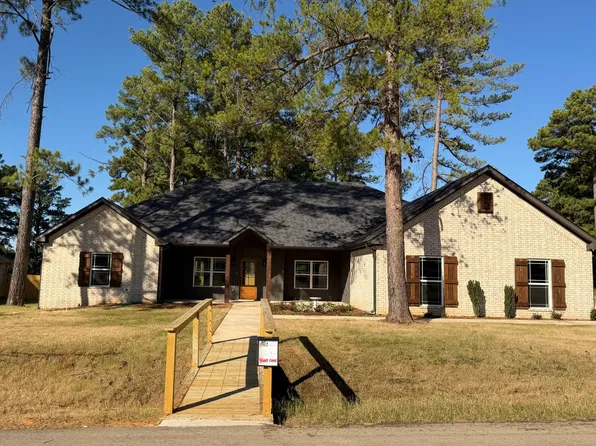 12104 Pinecrest Dr, Flint, TX 75762