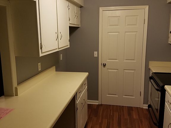 3rd image of 1644 N Tennessee Blvd
