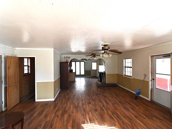 4th image of 3385 Rockhouse Rd