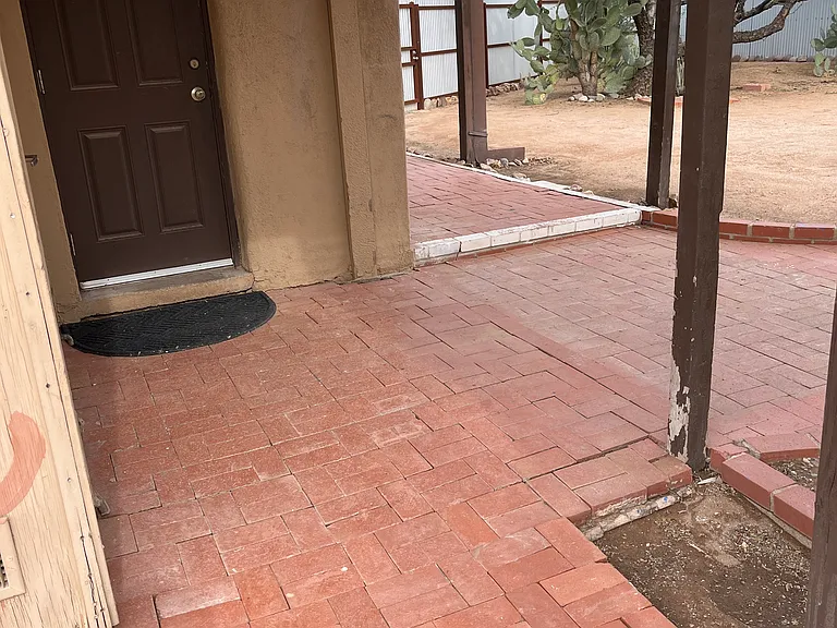 2037 N Santa Rosa Ave #A — Photo 10