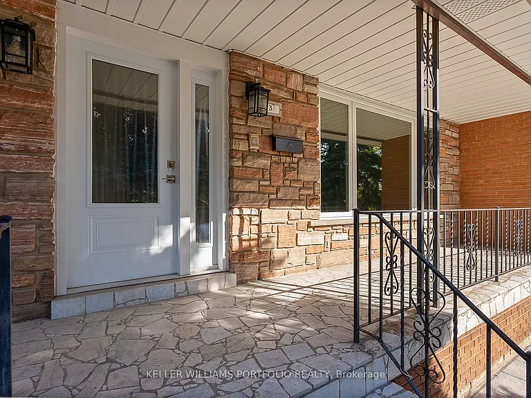 32 Gatesview Ave #UPPER — Photo 5
