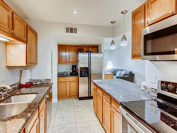 2nd image of 7521 N 42nd Ln