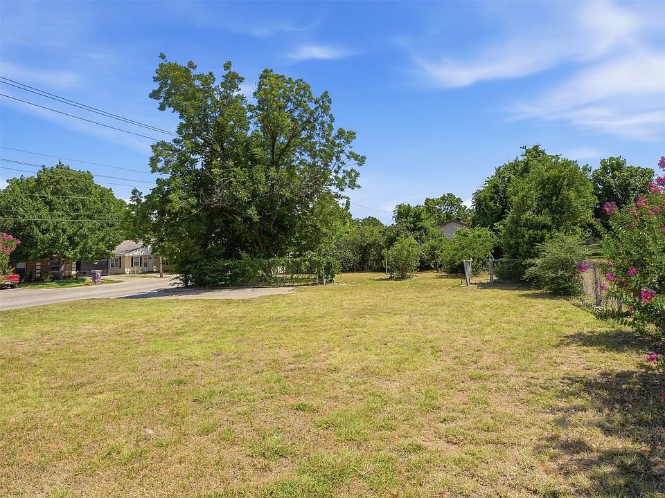 1st image of 632 Bluebonnet Dr