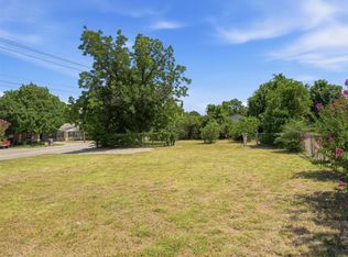 632 Bluebonnet Dr, Hurst, TX 76053
