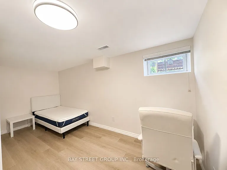 808 10th Ave #BASEMENT — Photo 15