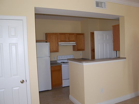 4th image of 3700 Castle Pines Ln APT 4013