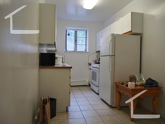 3rd image of 84 Saint Paul St #17