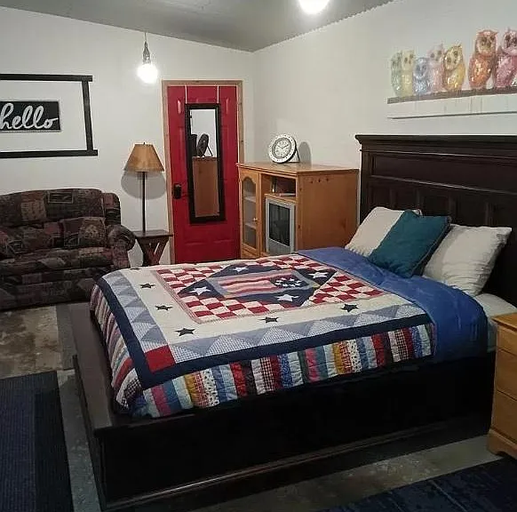 1207 Boydstun Ln — Photo 4