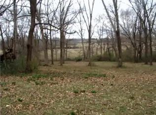 2105 W Gaines St, Lawrenceburg, TN 38464