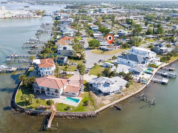 520 Baywood Dr S, Dunedin, FL 34698