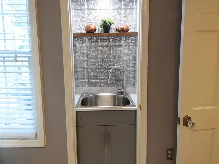 706 N Columbus St — Photo 20