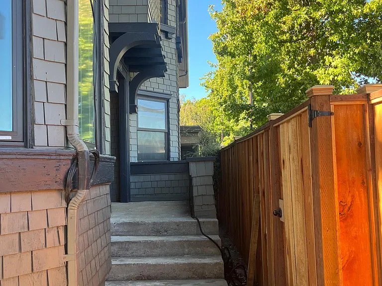 3044 Martin Luther King Jr Way — Photo 14