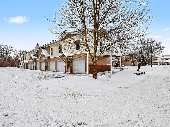 3rd image of 6042 E Fieldstone Hills Dr SE Unit 11