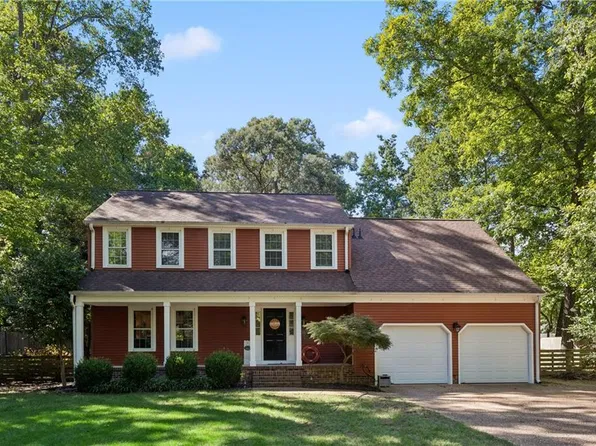 609 Woodland Dr E, Yorktown, VA 23692