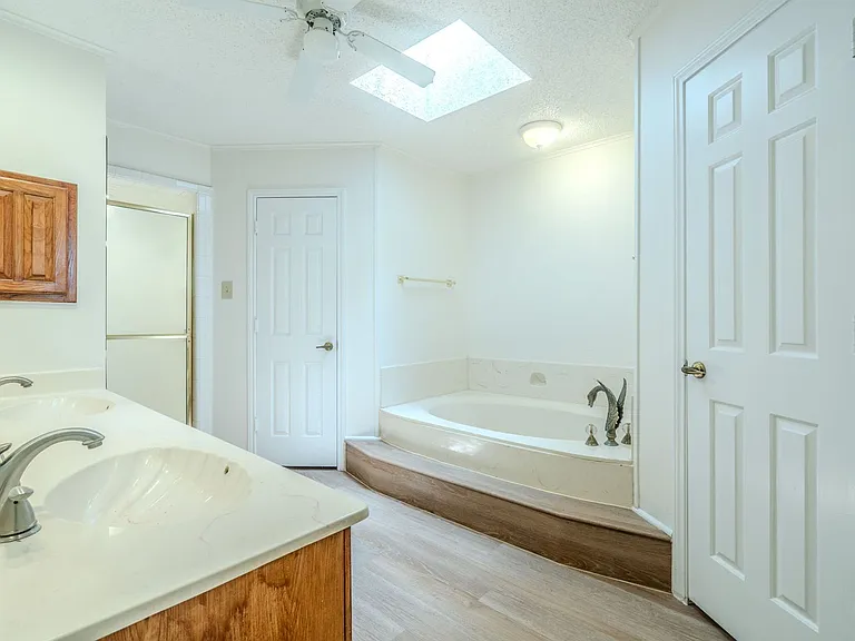 4501 Ridge North Rd — Photo 23
