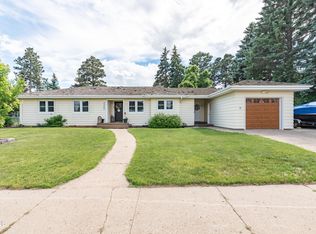225 Tower Ave, Bismarck, ND 58501