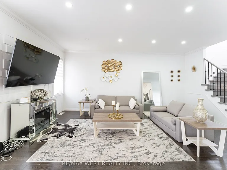 301 Freure Dr — Photo 17