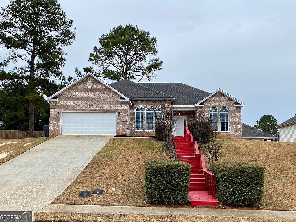 1st image of 620 Amberley Ct