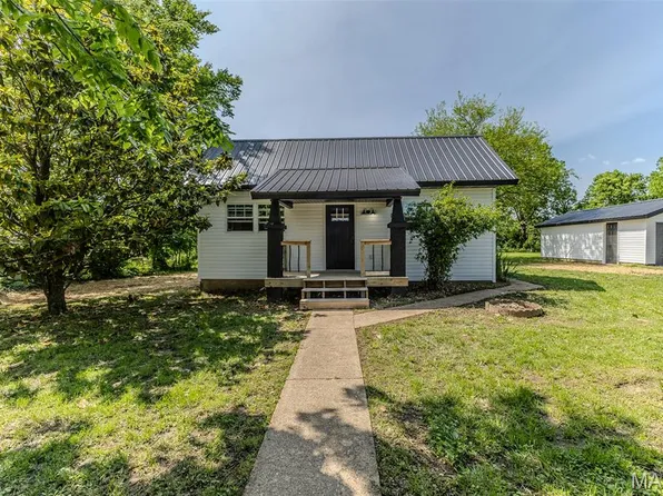 711 Noe Dr, Richland, MO 65556