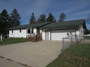 525 Wisconsin Ave SW, Staples, MN 56479