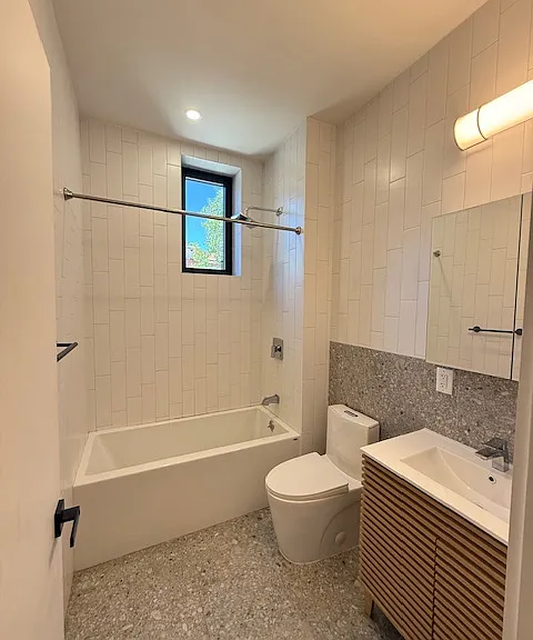 499 Lexington Ave #2F — Photo 6