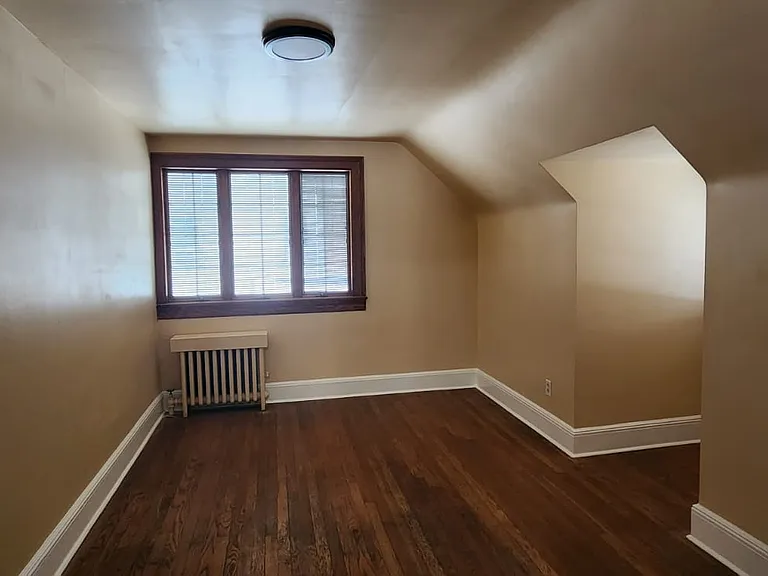 312 Galloping Hill Rd — Photo 7