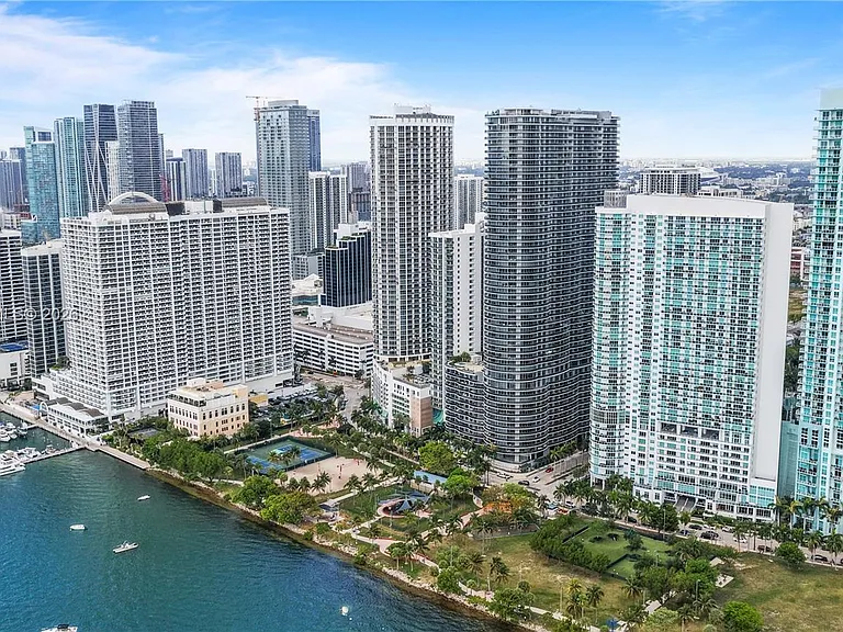 1750 N Bayshore Dr #2804 — Photo 24