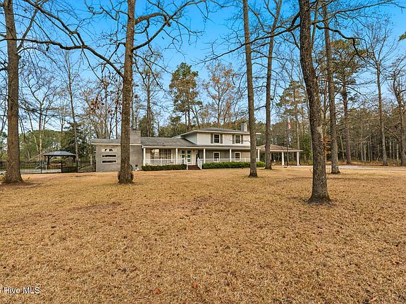 2nd image of 1203 Turnpike Road