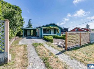1017 W 11th St, Port Angeles, WA 98363