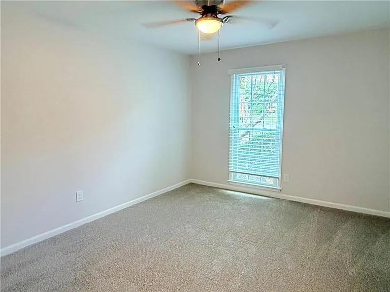 1166 Booth Rd SW #505 — Photo 12